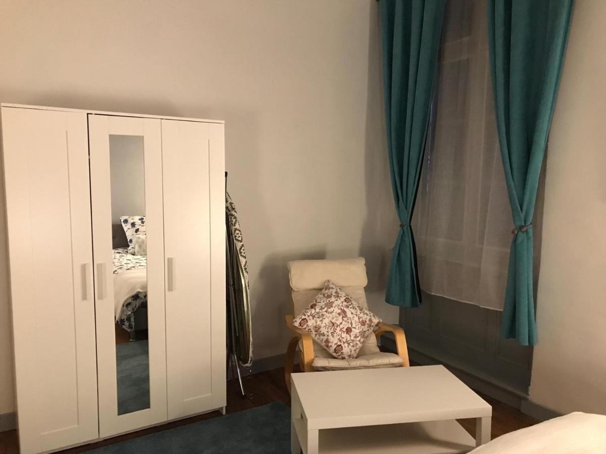 Eglantine Appartement Centre Historique De Dinan Eksteriør bilde