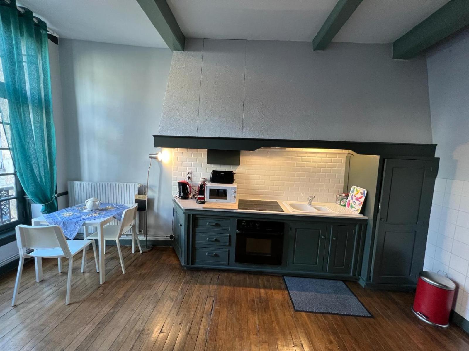 Eglantine Appartement Centre Historique De Dinan Eksteriør bilde