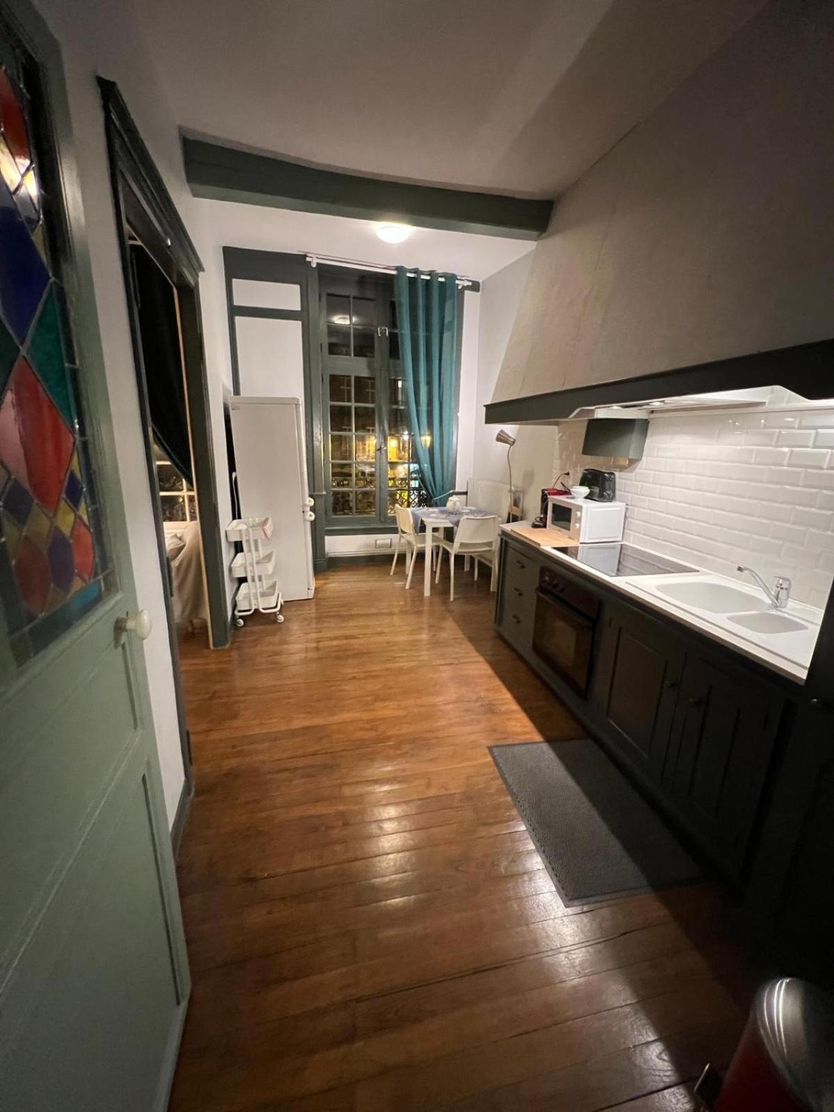 Eglantine Appartement Centre Historique De Dinan Eksteriør bilde